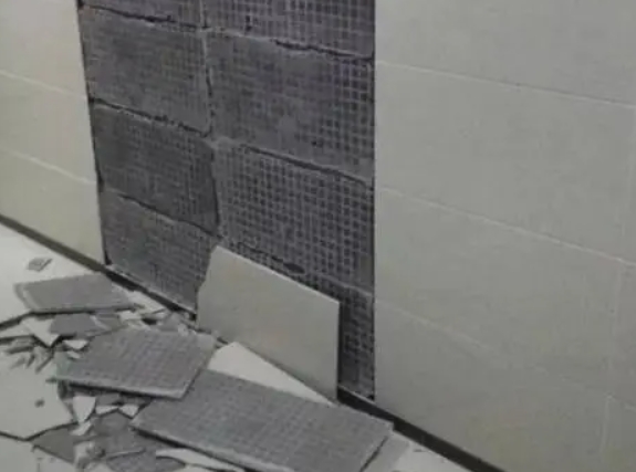 卧龙瓷砖空鼓维修公司分享下卧龙墙砖松动维修的知识